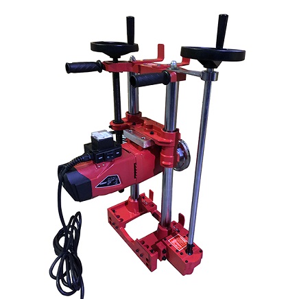 墻壁切割機(jī)是一種新型的切割設(shè)備，不管在切割速度還是在體積上都有著絕對(duì)的優(yōu)勢(shì)。今天我們講講具體有哪些方面的優(yōu)勢(shì)？